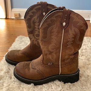 Justin boots brand cowgirl boot